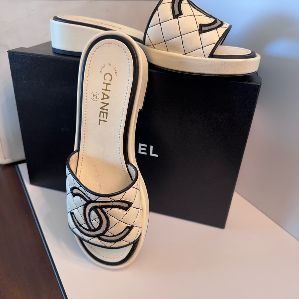 Chanel Cream and Black Sandals with Iconic Logo